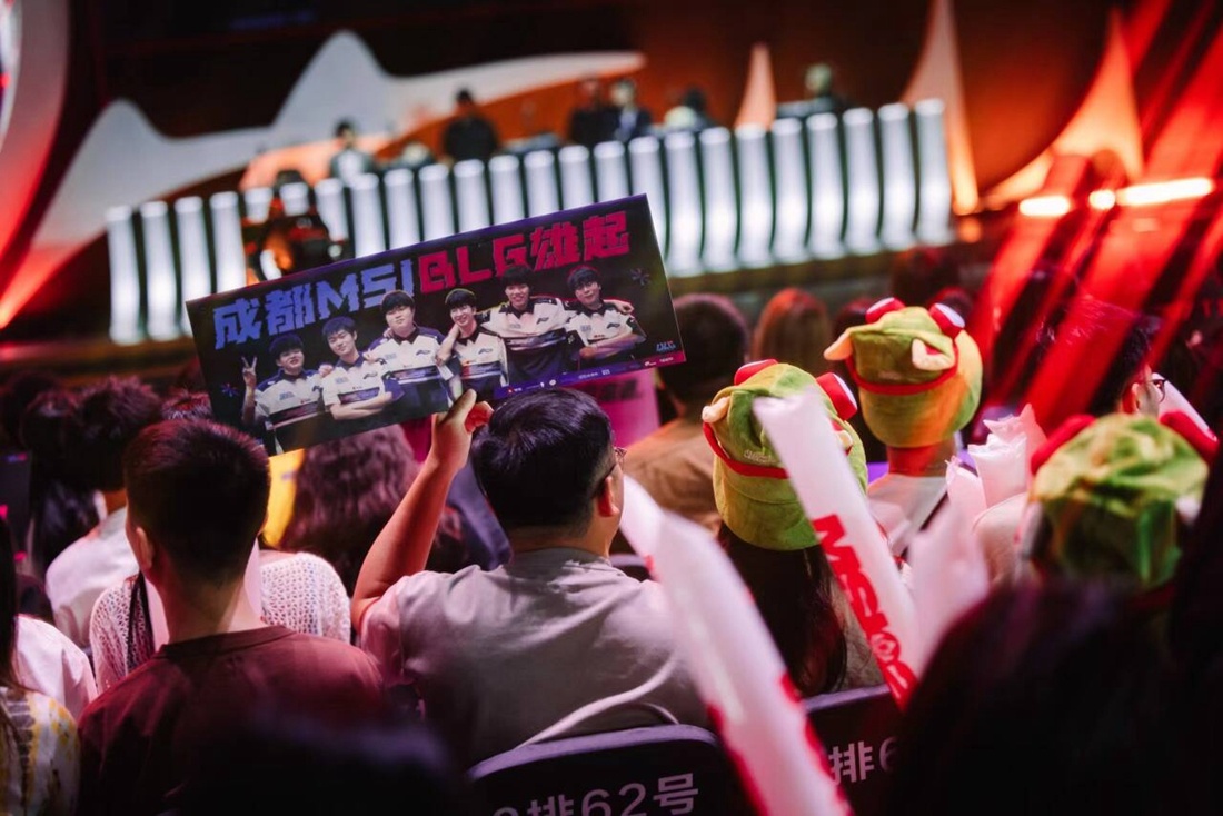 Jiejie至臻冠军卡宣传片：“嘉文五世”的冠冕，光芒万丈